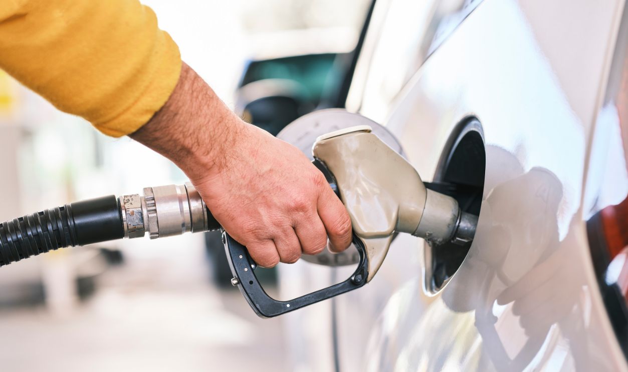 Prepaying For A Full Tank Of Gas