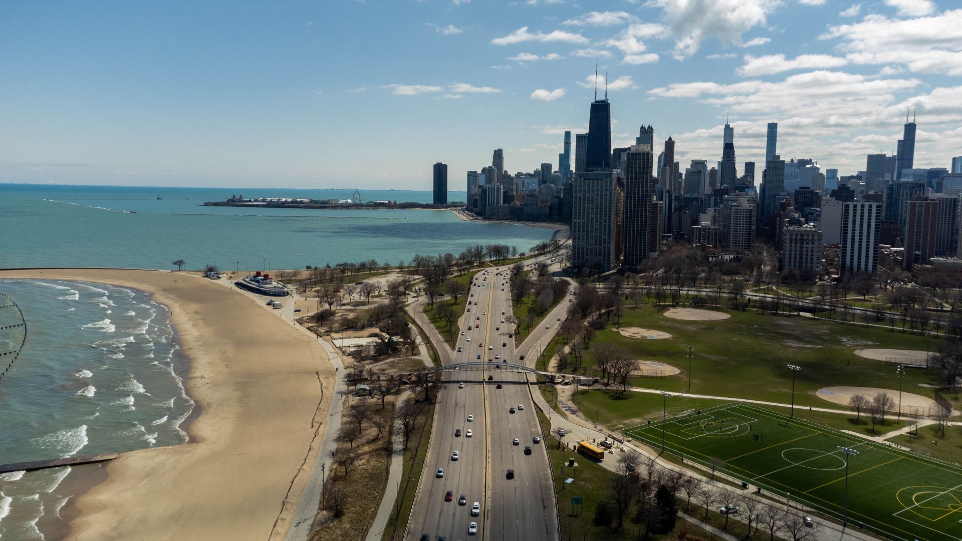 Lake Shore Drive in Lincoln Park, facing Downtown Chicago, IL.