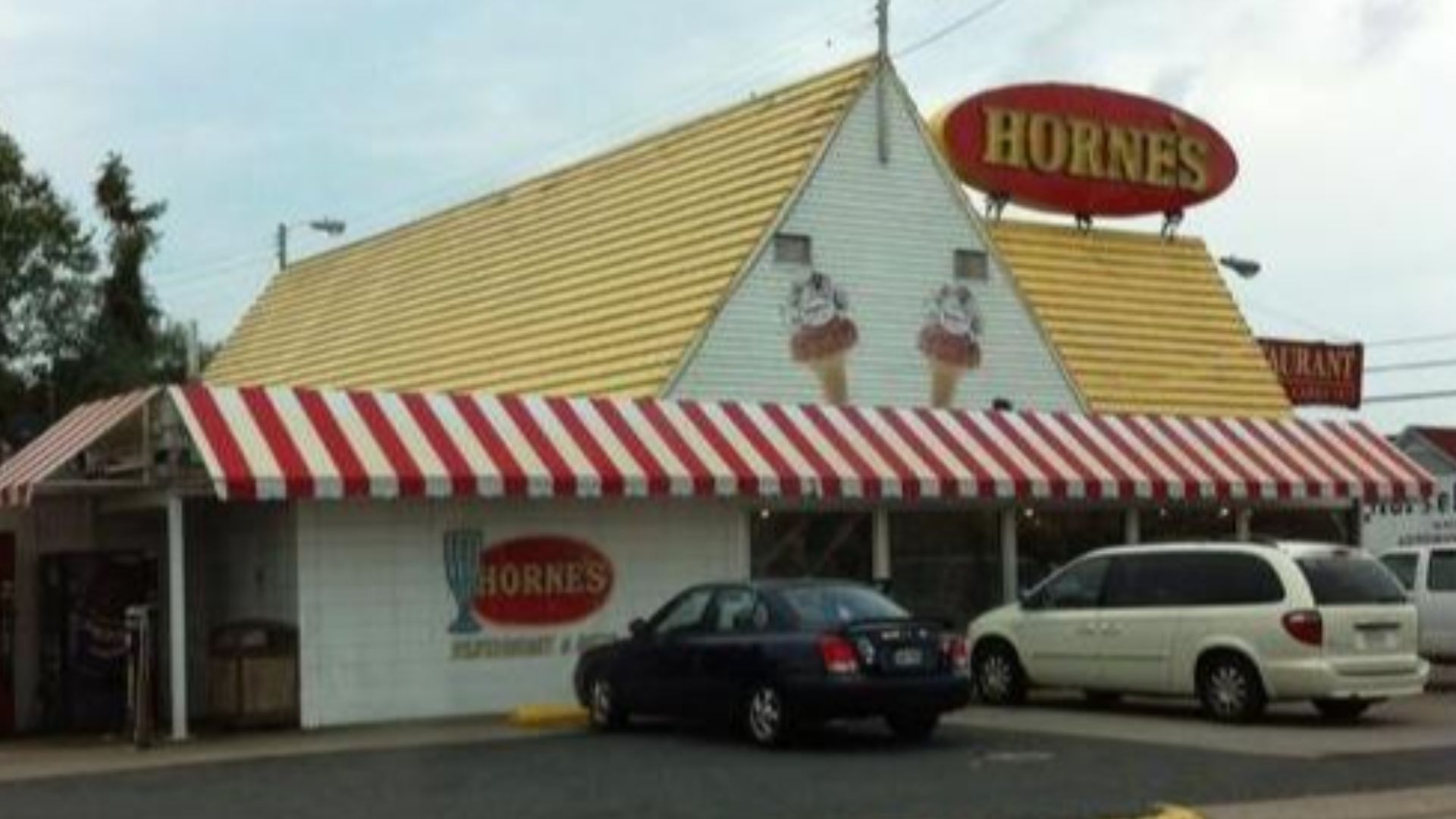 Outside of a Horne's Restaurant in Port Royal, VA