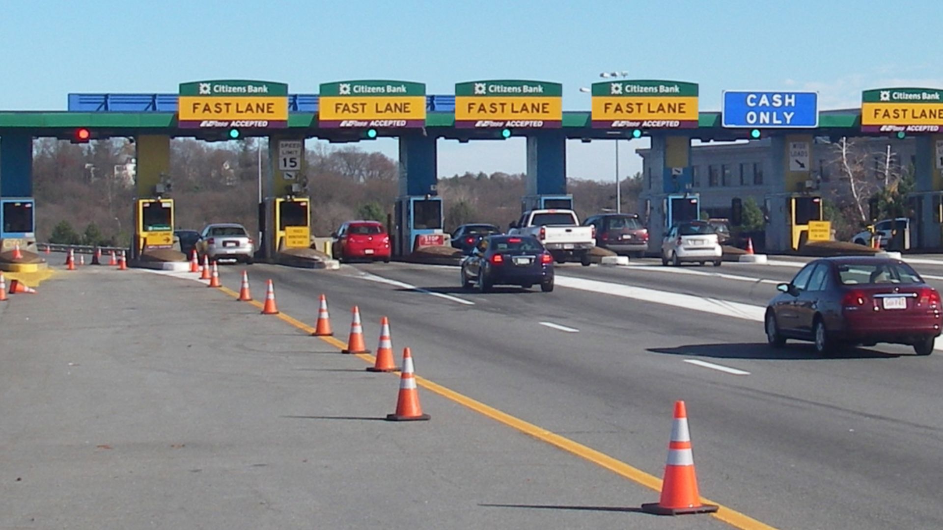 In response to customer feedback, MassDOT today announced improvements at the I-90 East Weston toll plaza near I-95/Route 128 that add two extra Fast Lanes during peak commuter and traffic hours. Effective immediately during the morning commute as many a