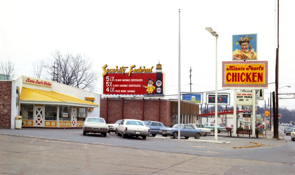 Minnie Pearl's Chicken In Nashville