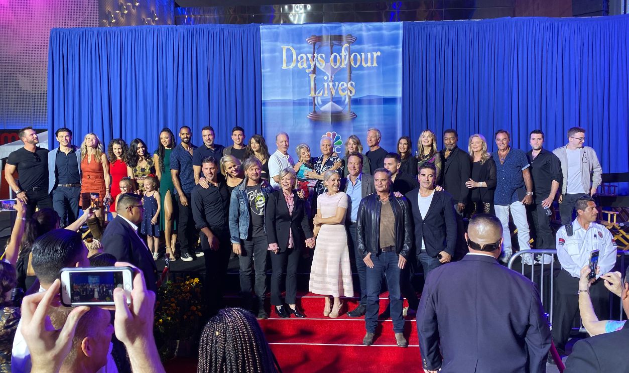 Universal City, CA/USA - November 9, 2019: The cast of