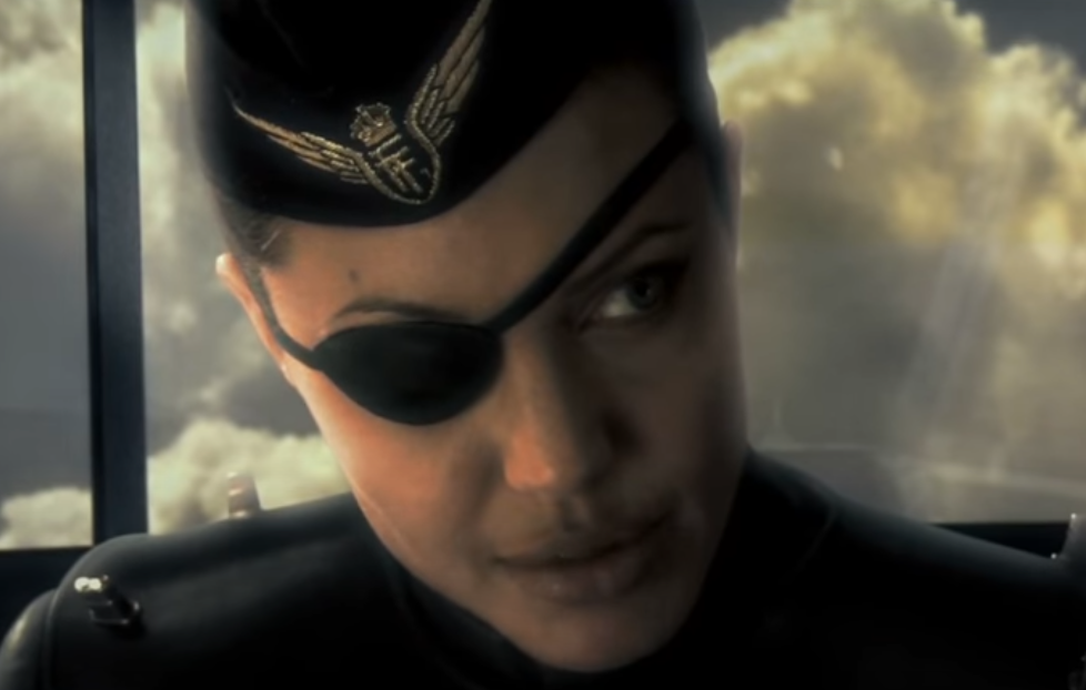 Screenshot of the movie Sky Captain and the World of Tomorrow