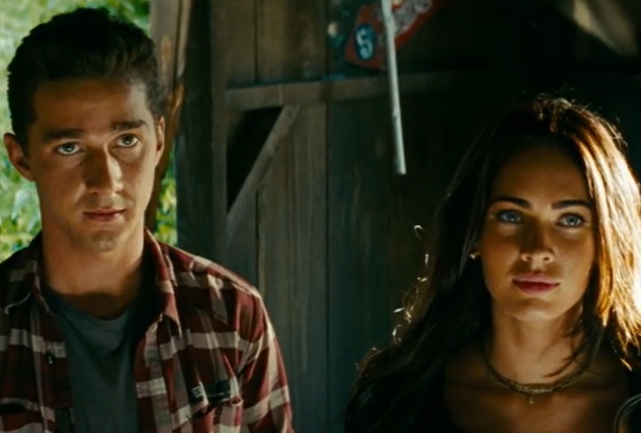Screenshot from the film Transformers: Revenge of the Fallen (2009)
