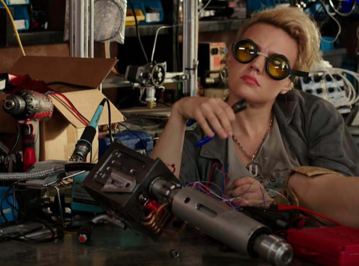 Screenshot of  Kate McKinnon from - Ghostbusters (2016)