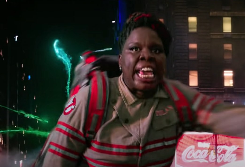 Screenshot of  Leslie Jones from - Ghostbusters (2016)