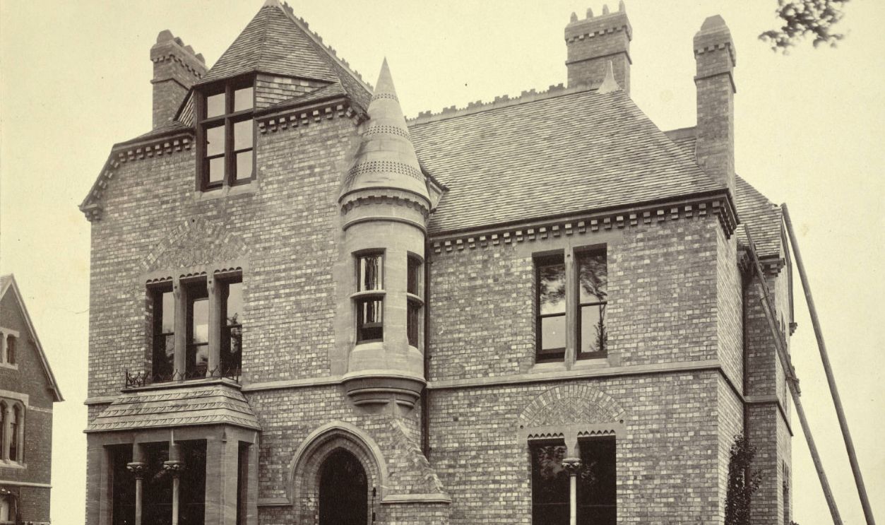 Falling Apart Estates And Fancy Lifestyles