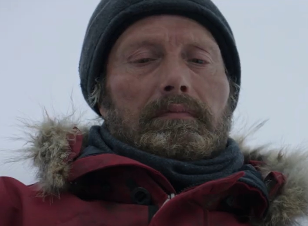 Screenshot from the film Arctic (2018)