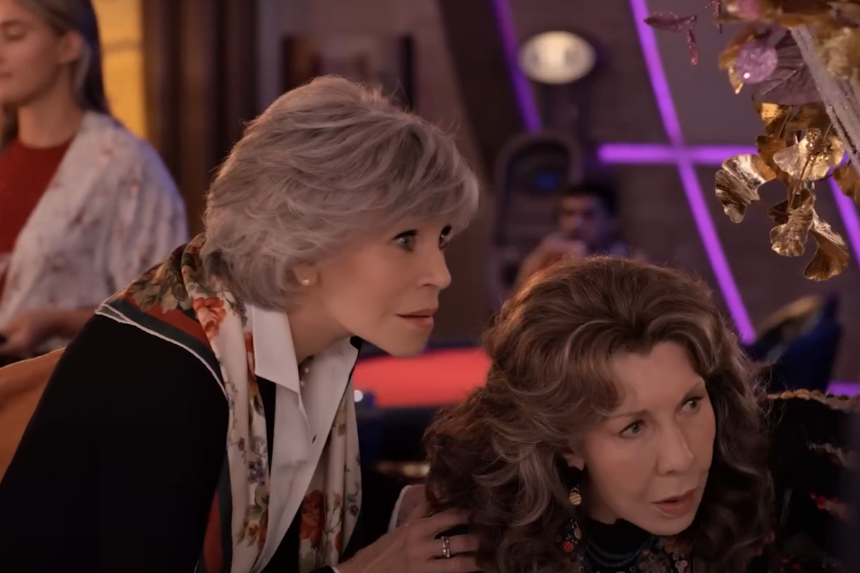 A screenshot of the TV show Grace And Frankie