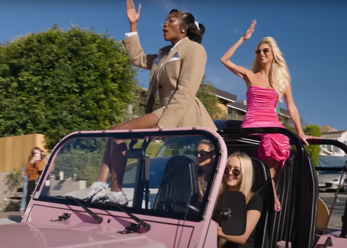 A screenshot of the TV show Selling Sunset