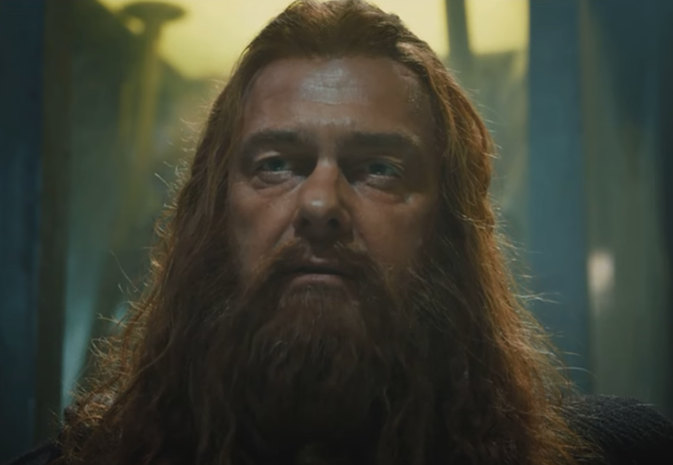 Screenshot of Ray Stevenson from - Thor: The Dark World (2013)