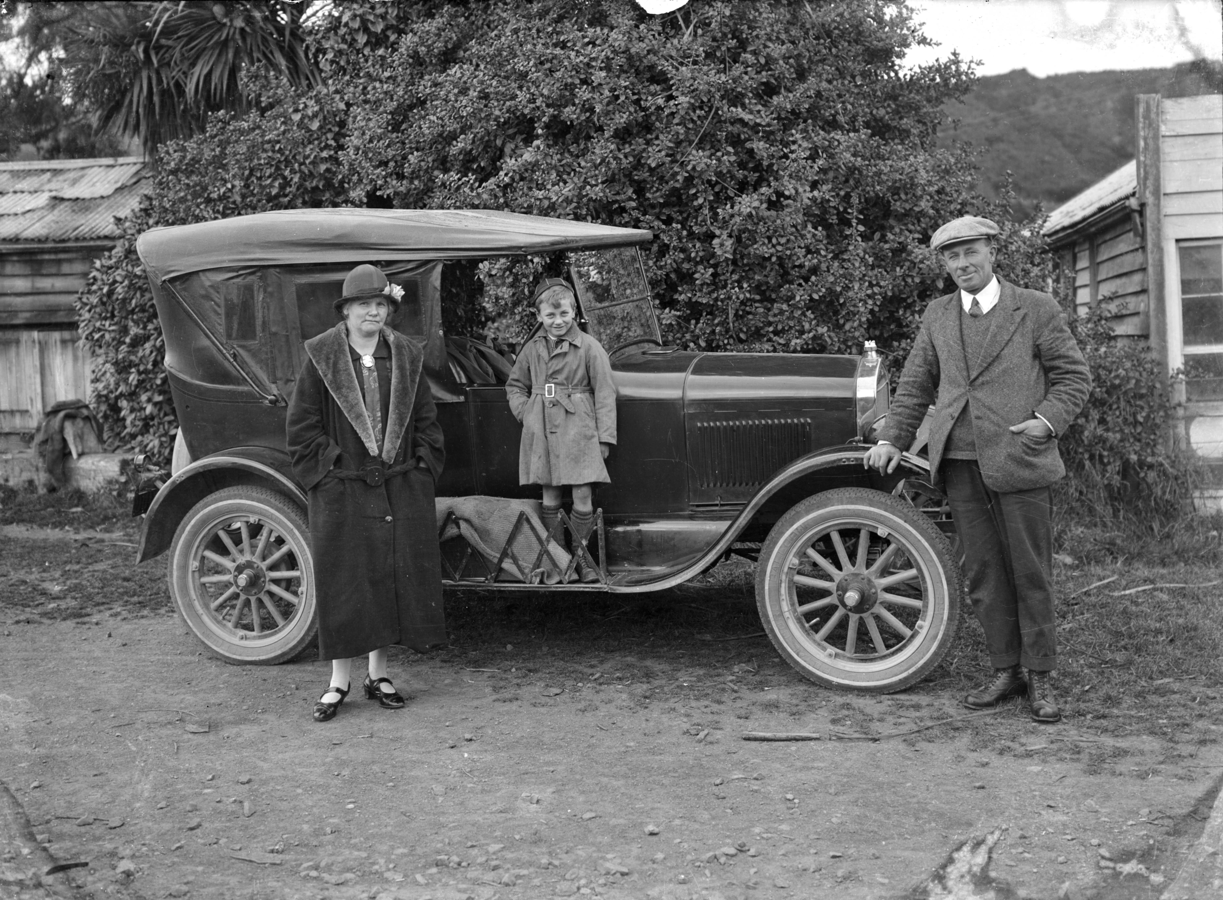 Old photo with Model T Ford