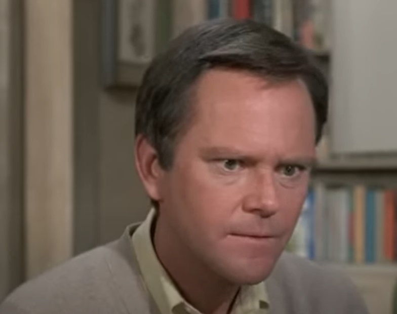 Screenshot from the television sitcom Bewitched (1964-1972)