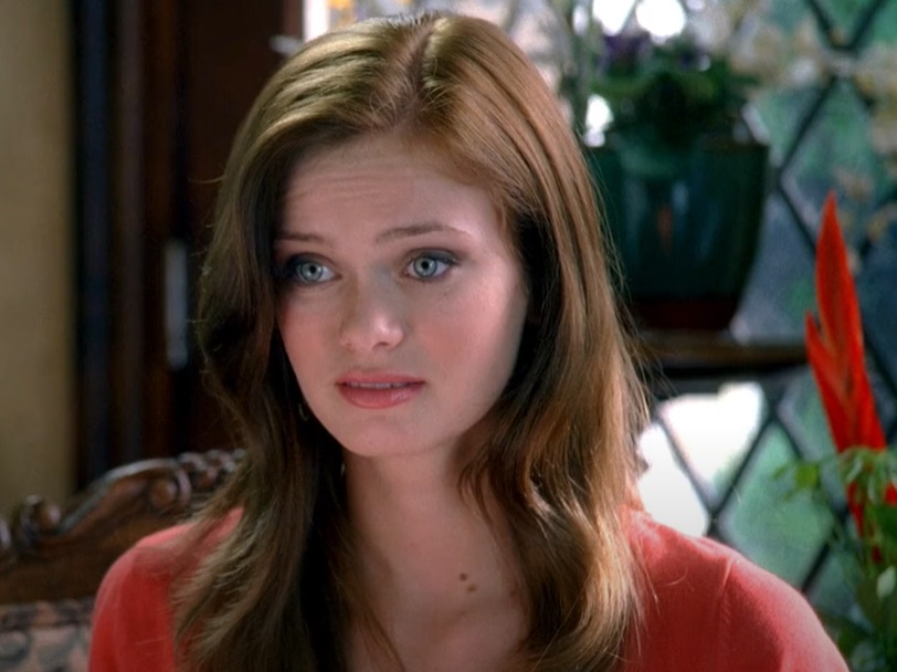 Screenshot from the film Return to Halloweentown (2006)