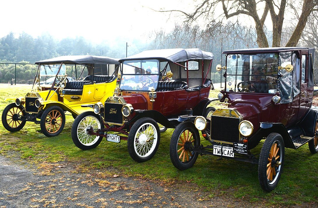 Different color of Ford Model T