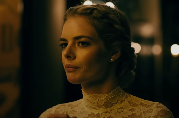 Screenshot oft he movie Ready or Not