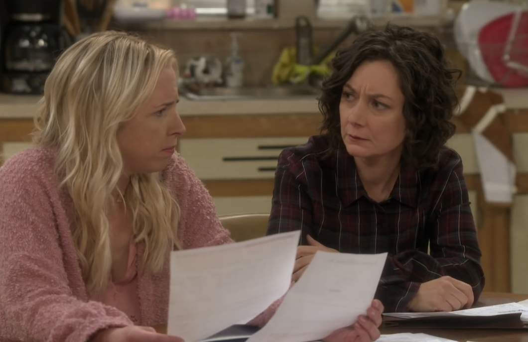 Screenshot from the TV series The Conners (2918-2024)