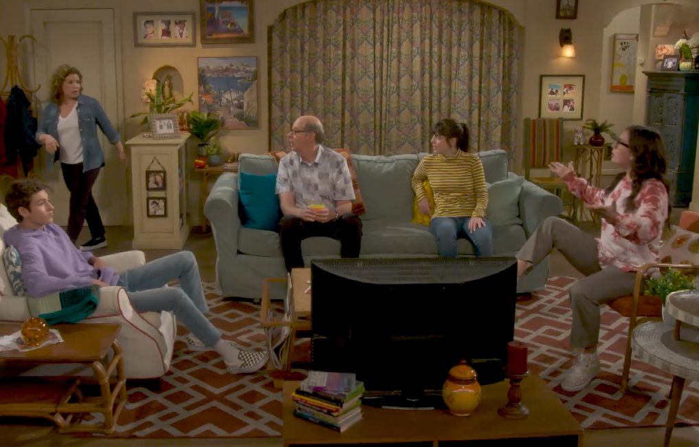 Screenshot from the TV series One Day at a Time (2017-2020)