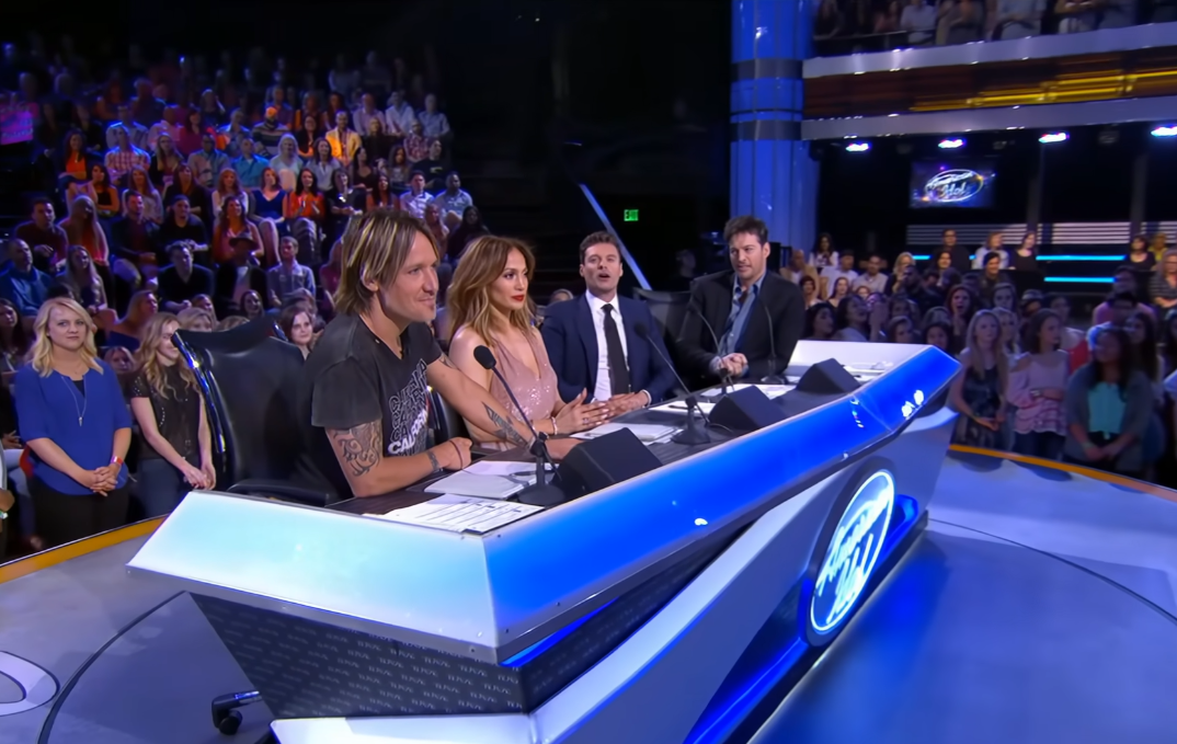 Screenshot from the TV show American Idol 2002-