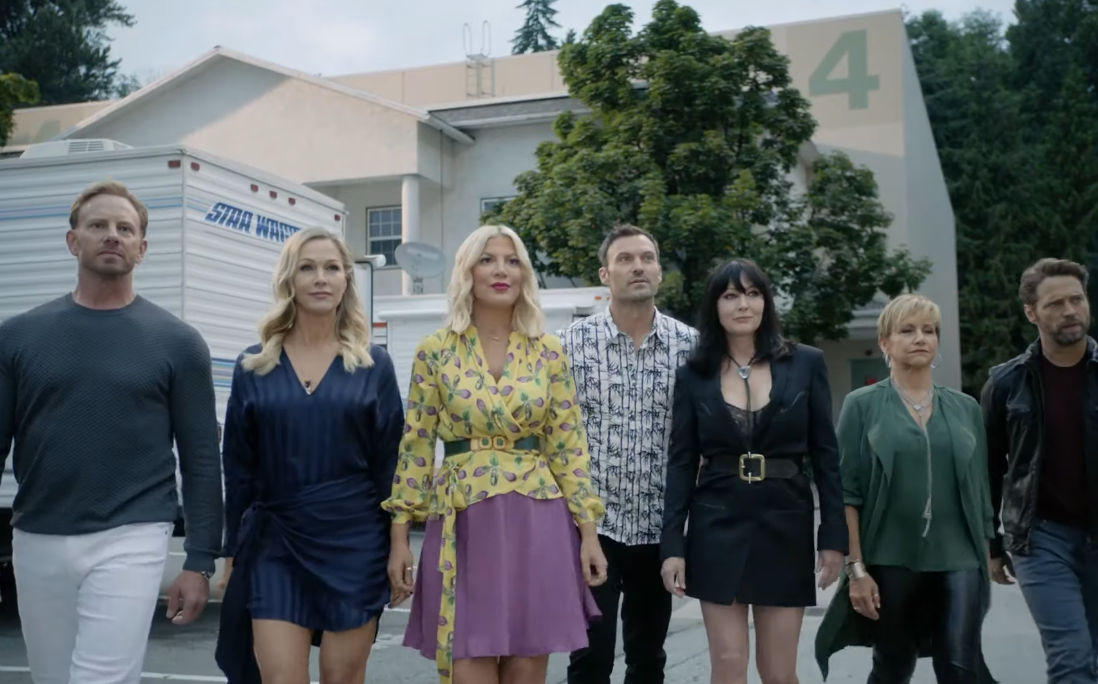 Screenshot from the TV series BH90210 (2019)