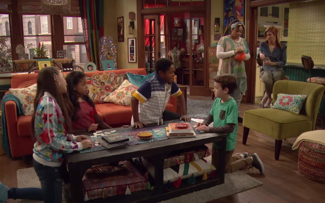 Screenshot from the TV series Raven's Home (2017-2023)