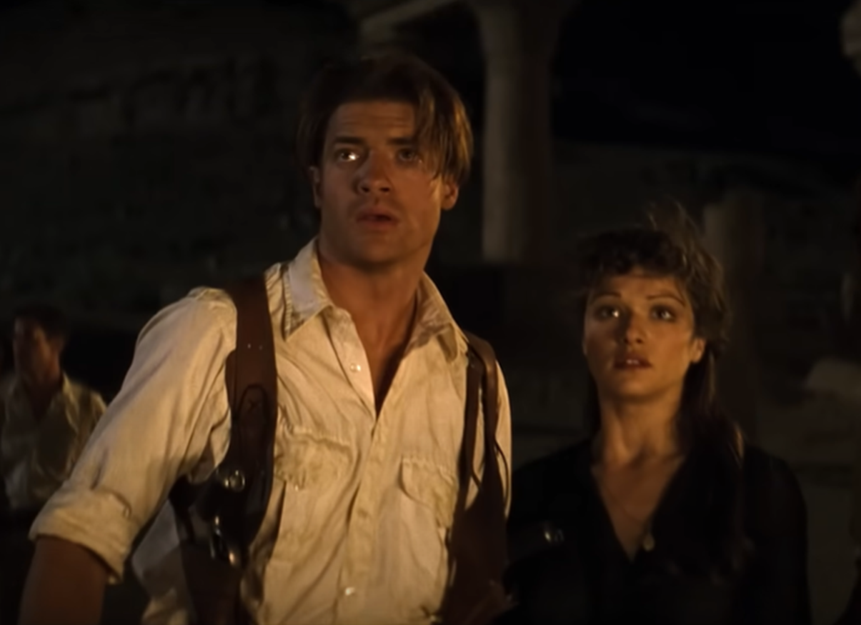 Screenshot of Brendan Fraser & Rachel Weisz from - The Mummy (1999)