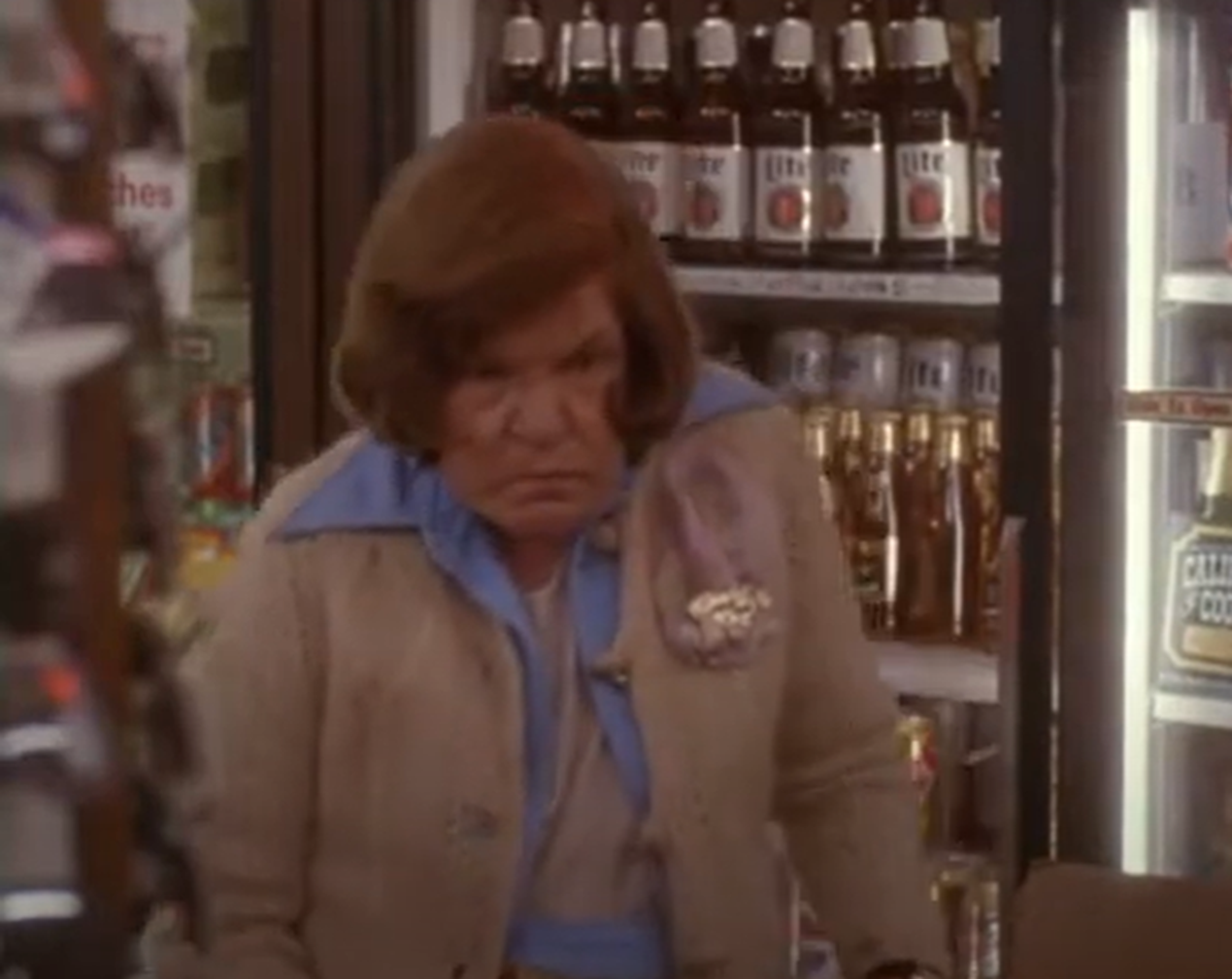 Screenshot of Anne Ramsey from - Homer & Eddie (1989)