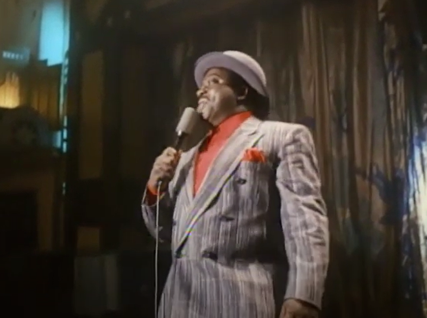 Screenshot of Robin Harris from - Mo’ Better Blues (1990)