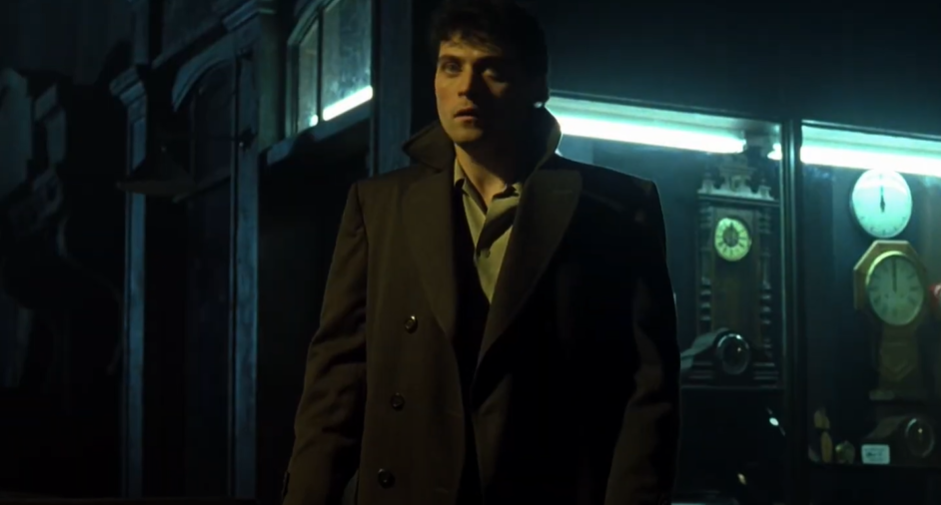 Rufus Sewell as John Murdoch in Dark City (1998)