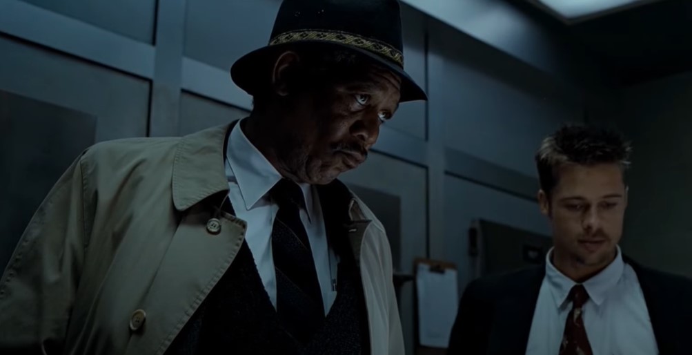 Morgan Freeman and Brad Pitt in Se7en (1995)