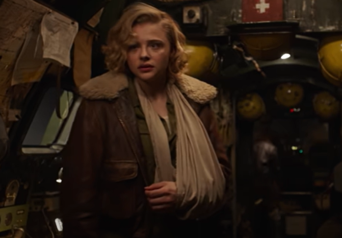 Screenshot of the movie Shadow in the Cloud