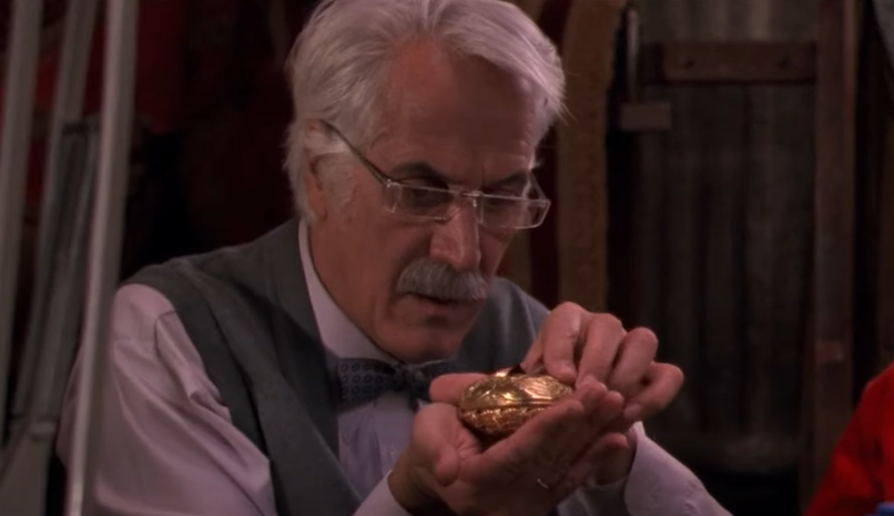 Federico Luppi in Cronos (1992),