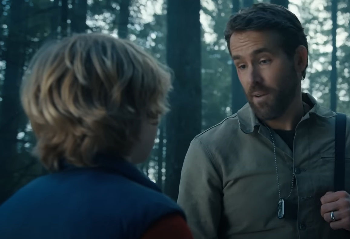 Screenshot from the movie The Adam Project (2022)