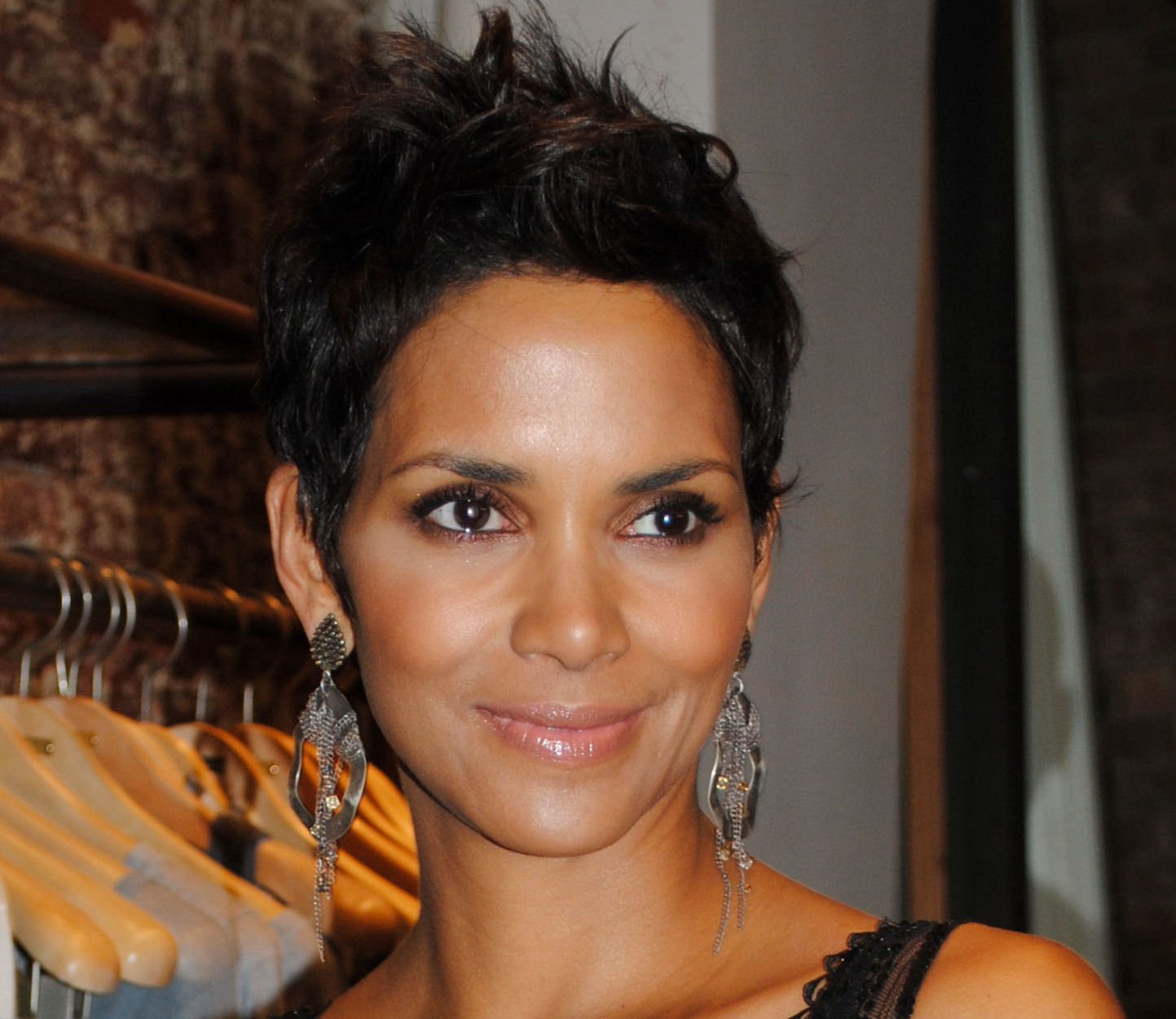 Halle Berry 