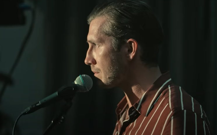 A screenshot of the movie A Beautiful Life