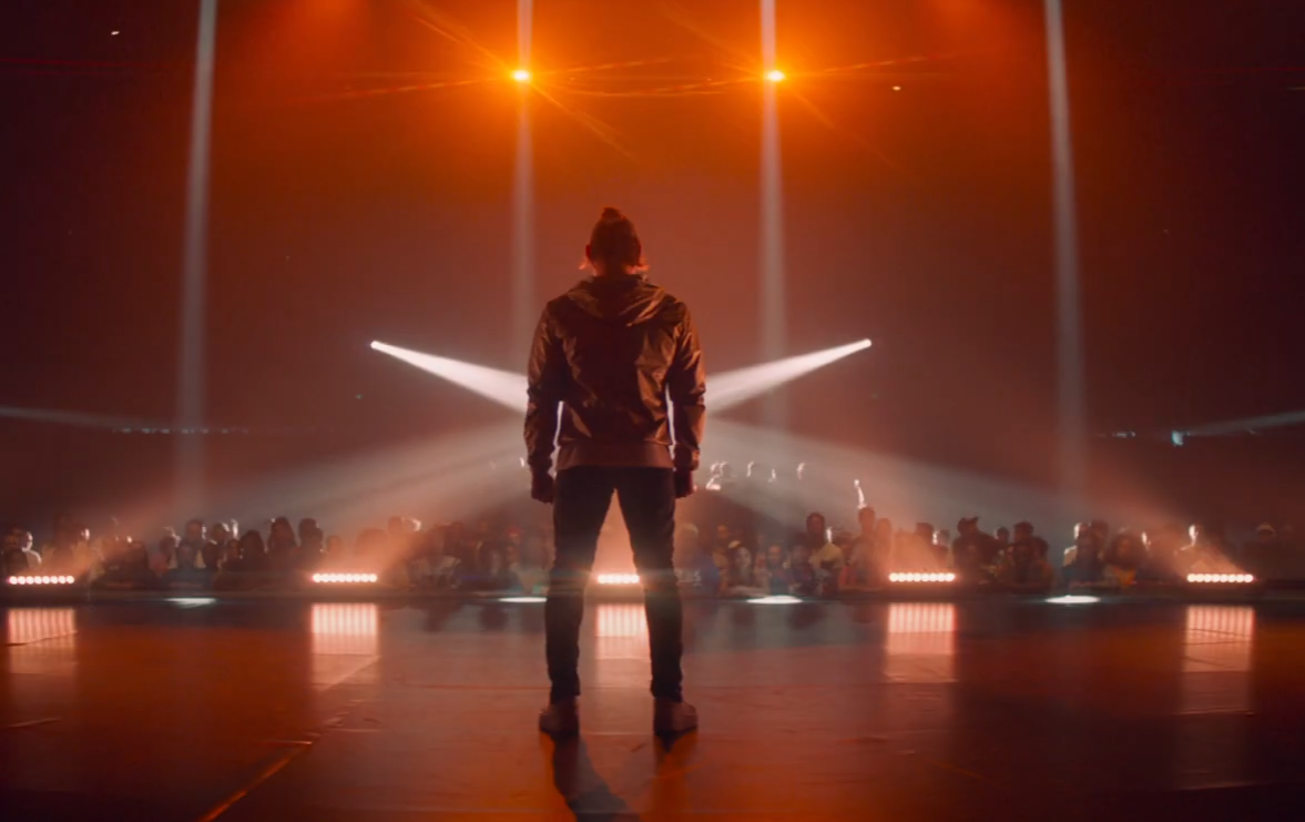 A screenshot of the movie Let's Dance