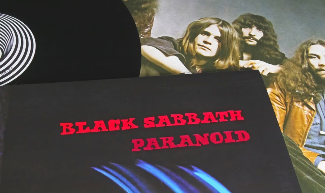 Black Sabbath: Paranoid (1970)