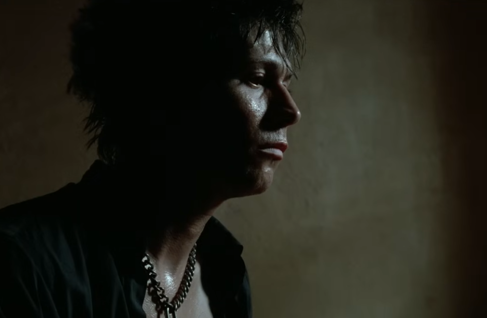 Screenshot from the movie Sid and Nancy (1986)