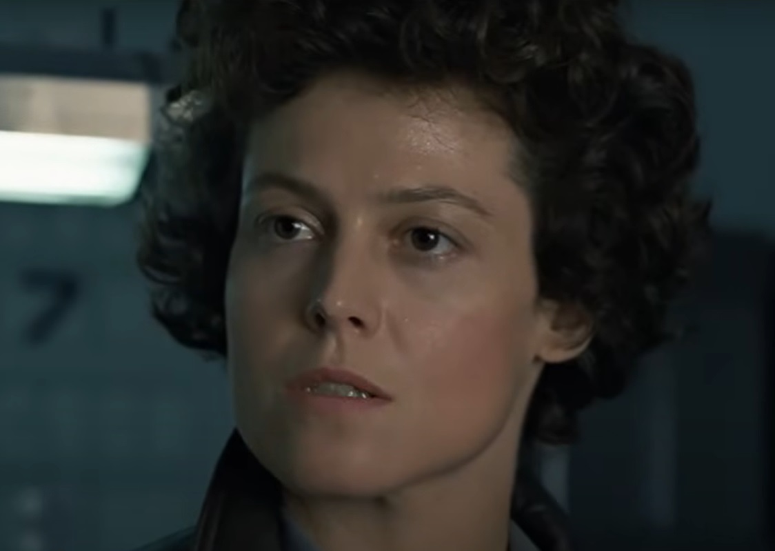 A visually captivating still taken from a pivotal moment in the film Aliens (1986)