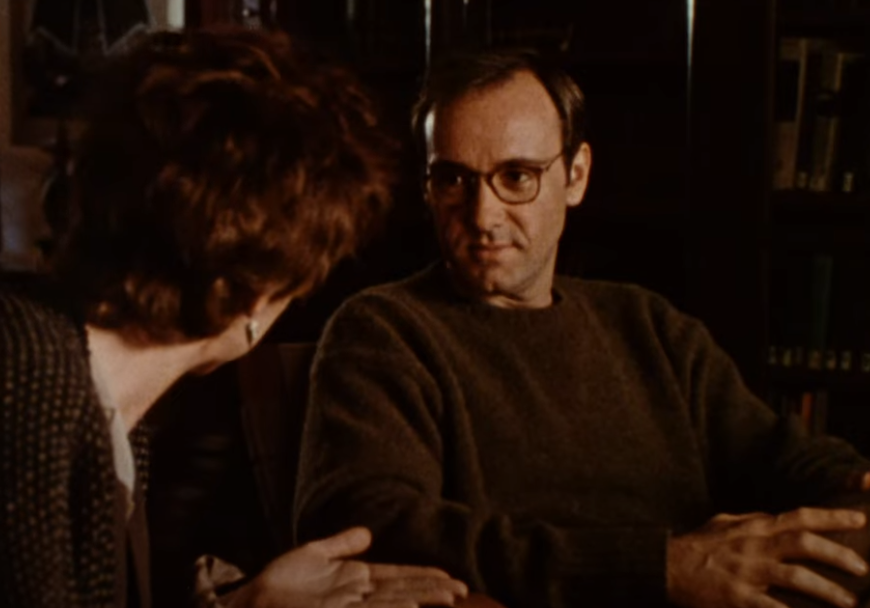 Screenshot of the movie The Ref