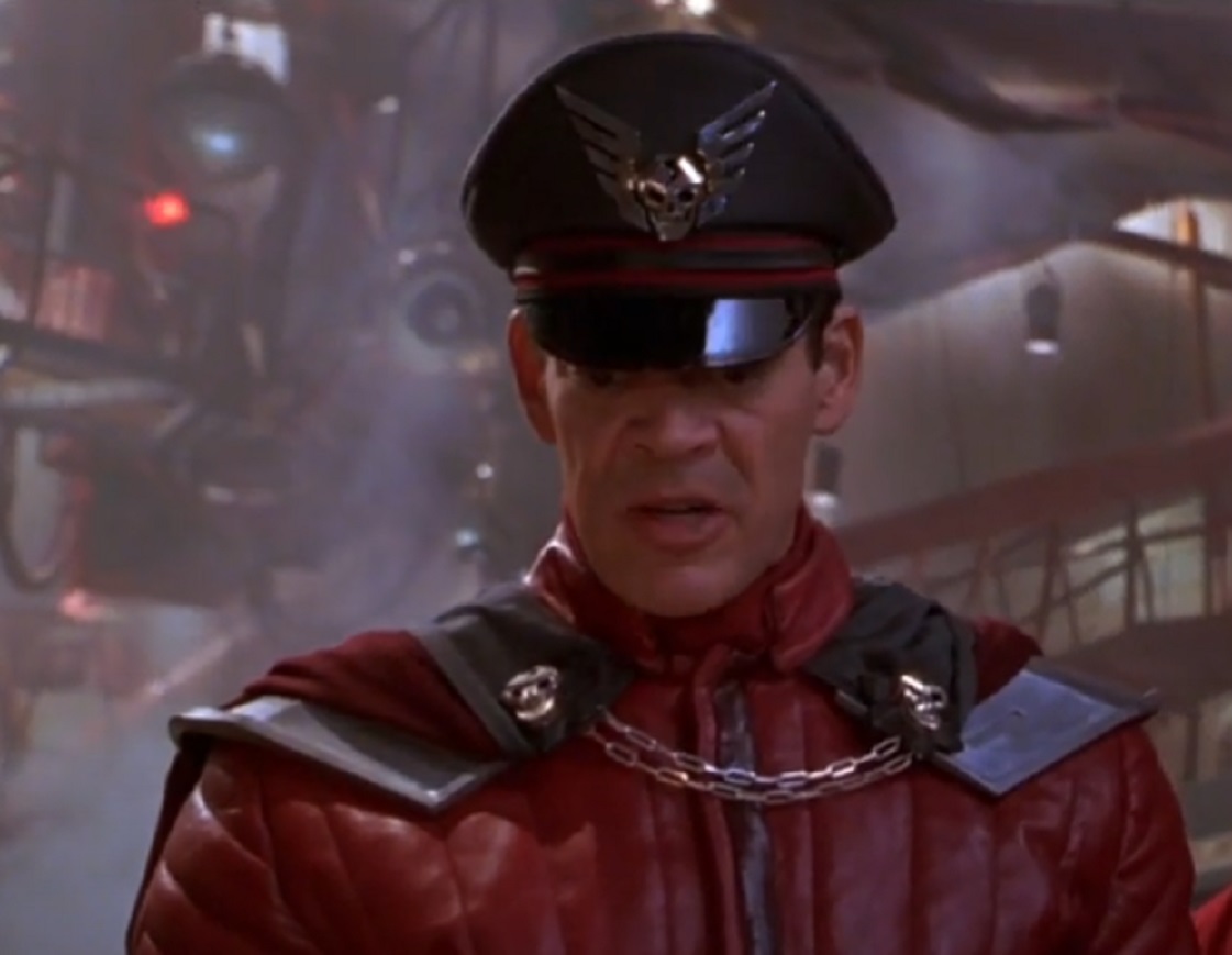 Screenshot of  Raul Julia from - Street Fighter (1994)