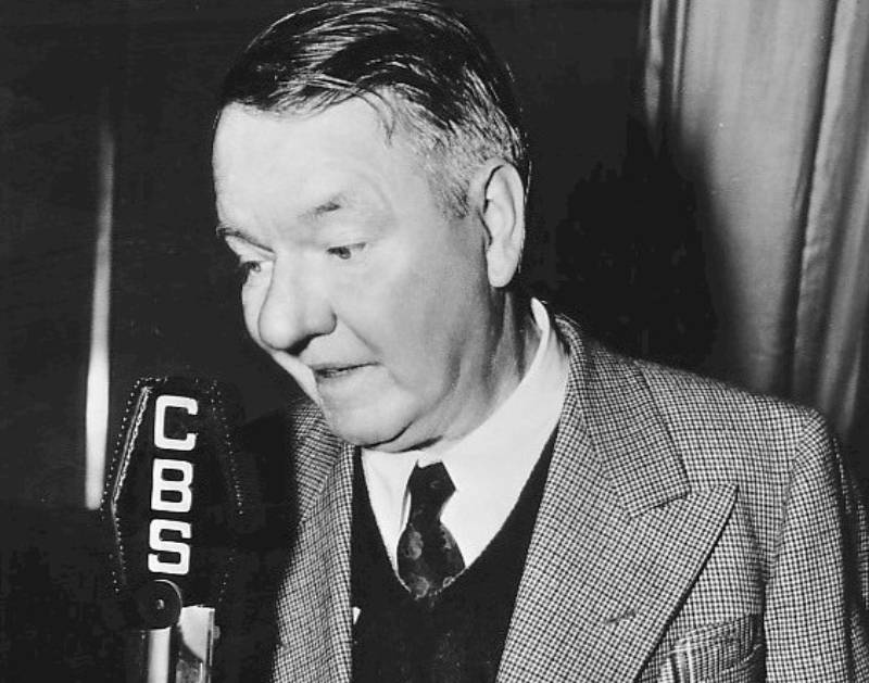 W. C. Fields 1938 in plaid jacket