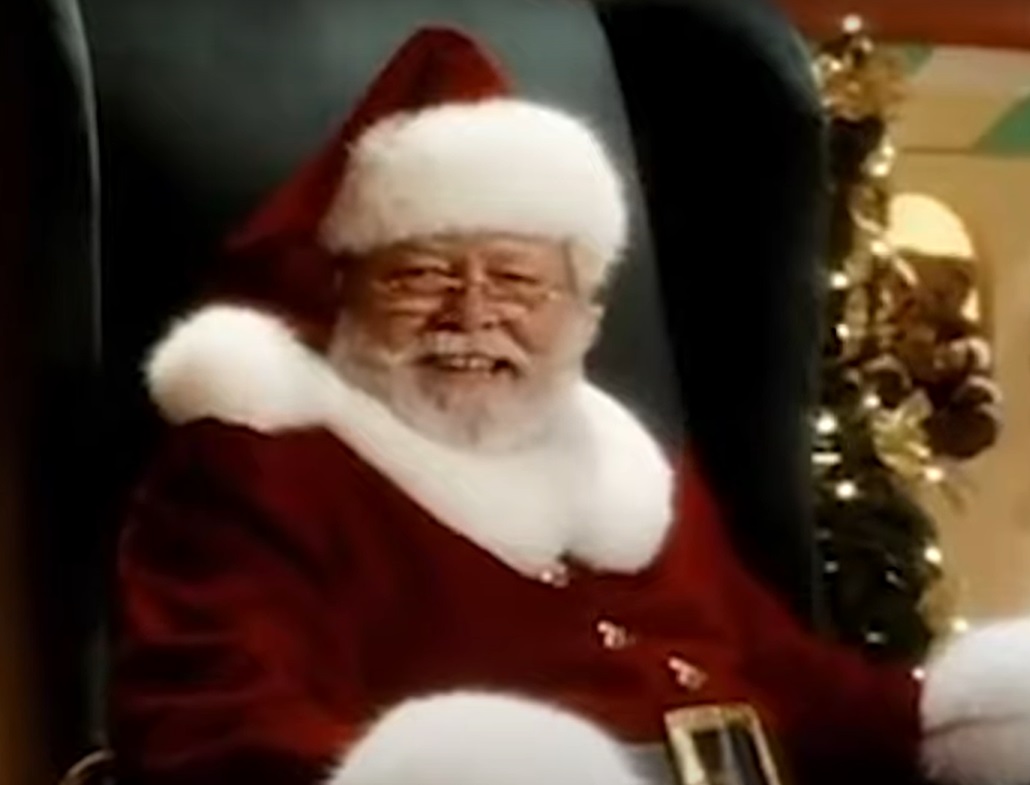 A visually captivating still taken from a pivotal moment in the film Miracle on 34th Street (1994)