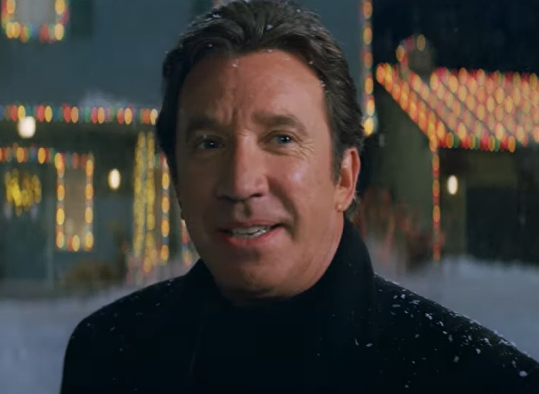 A visually captivating still taken from a pivotal moment in the film Christmas with the Kranks (2004)