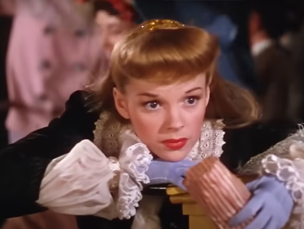 A visually captivating still taken from a pivotal moment in the film Meet Me in St. Louis (1944)