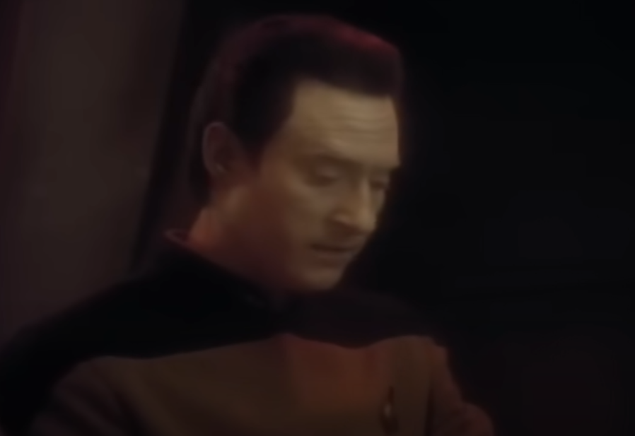 A screenshot of the TV Show Star Trek: The Next Generation