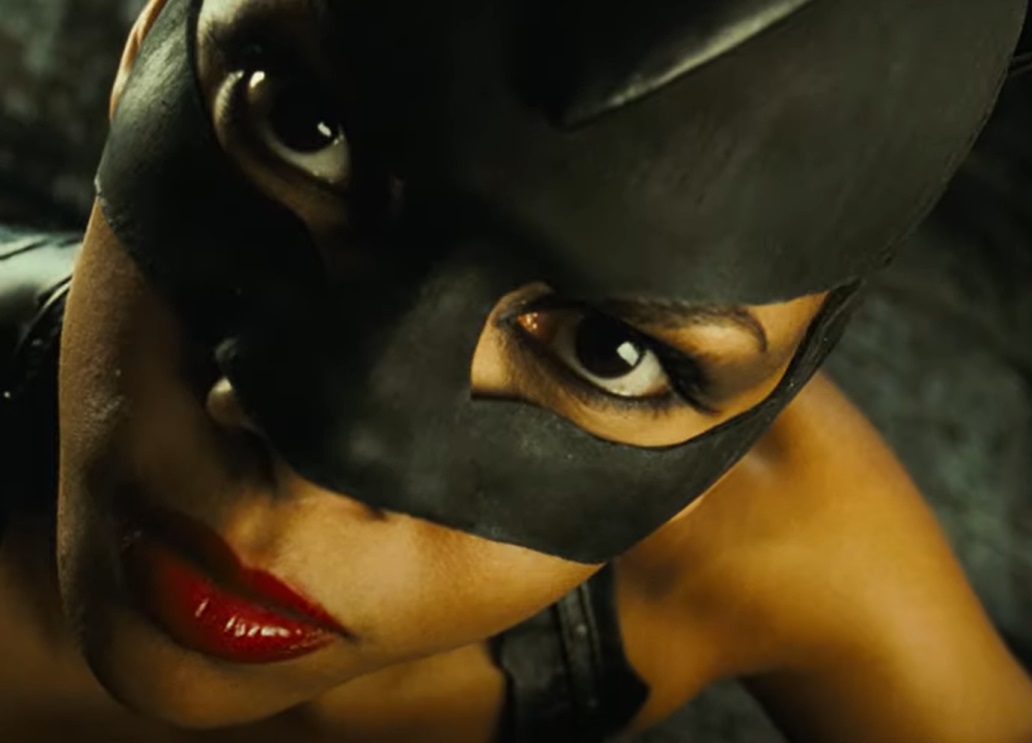 Screenshot from the film Catwoman (2004)