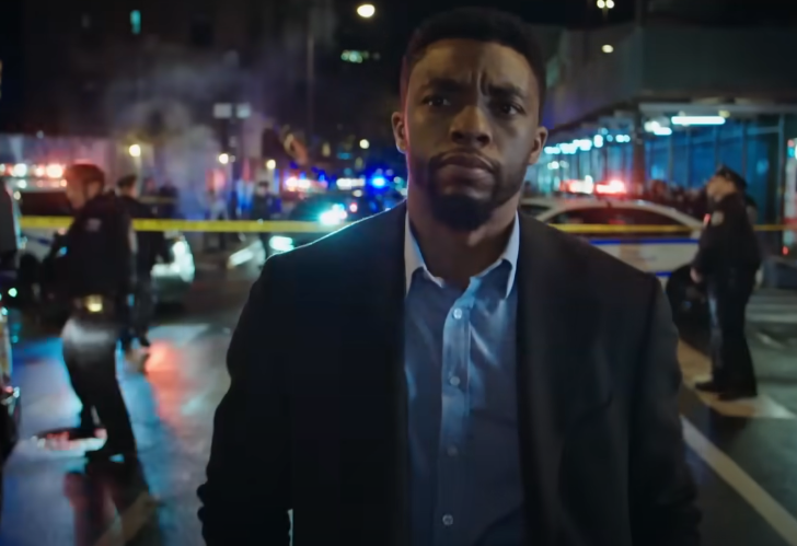 Screenshot of the movie 21 Bridges