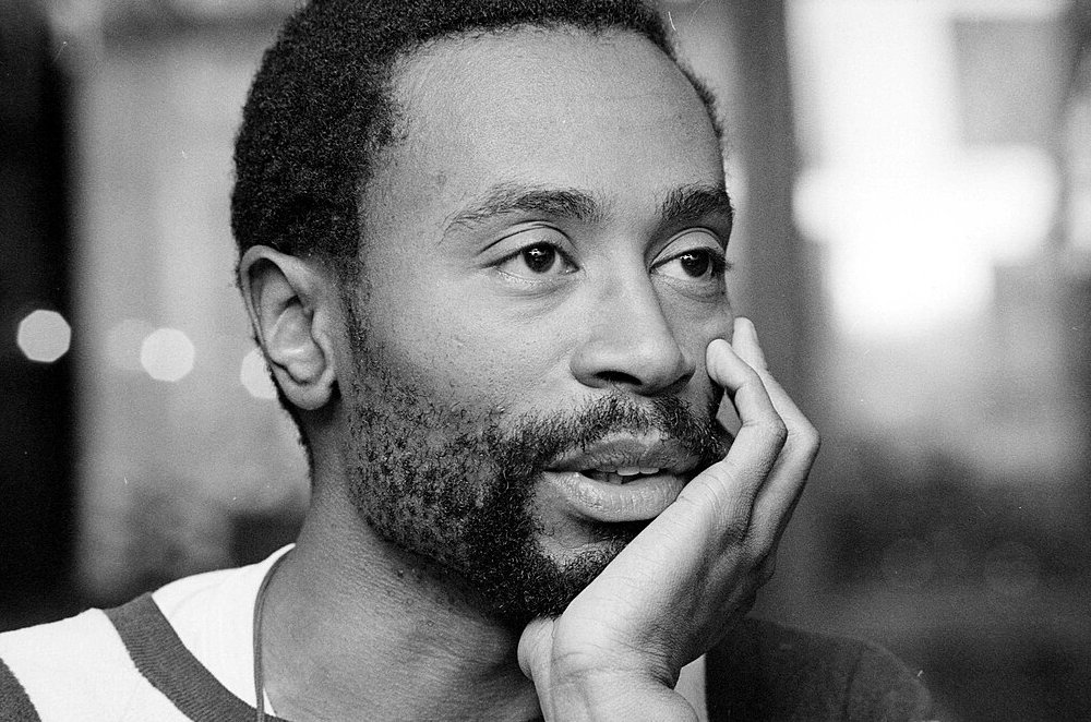 Grayscale Portrait Photo of American singer Bobby Mcferrin