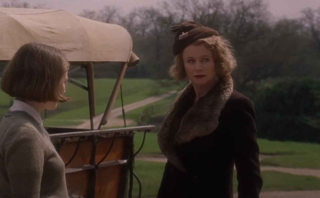 A screenshot from the movie Gosford Park
